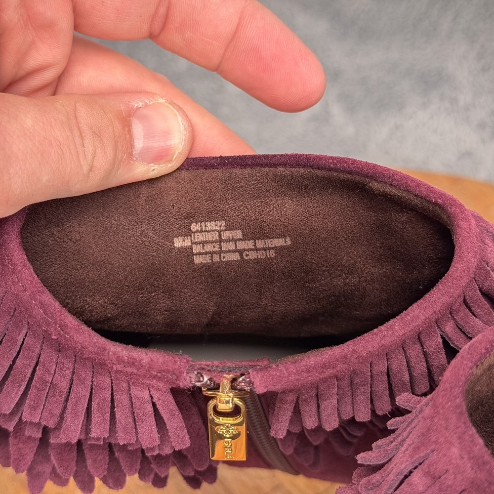 Plum Purple Suede Fringe Boots Ankle Booties Women 9.5 Isola - Picture 5 of 7